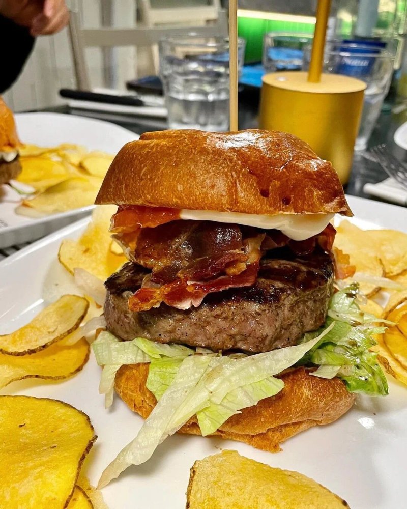 Ham Holy Burger