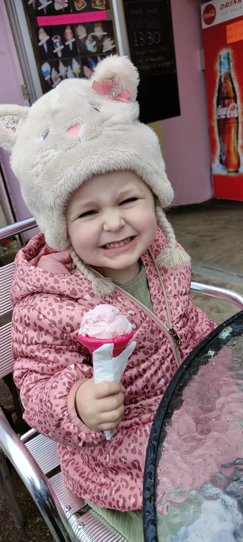 PJ's Ice Cream Parlour