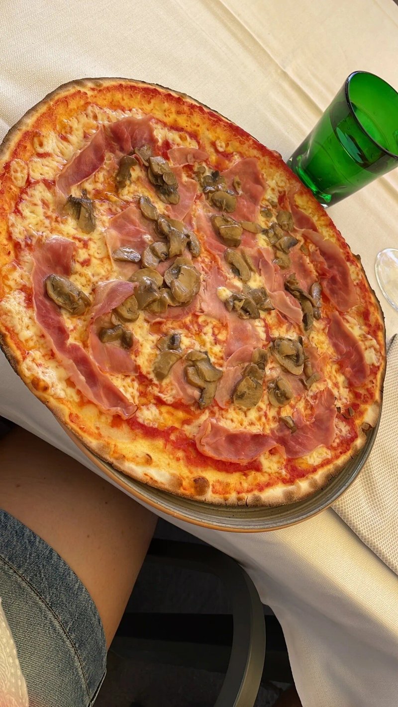 Pizzeria In Teatro