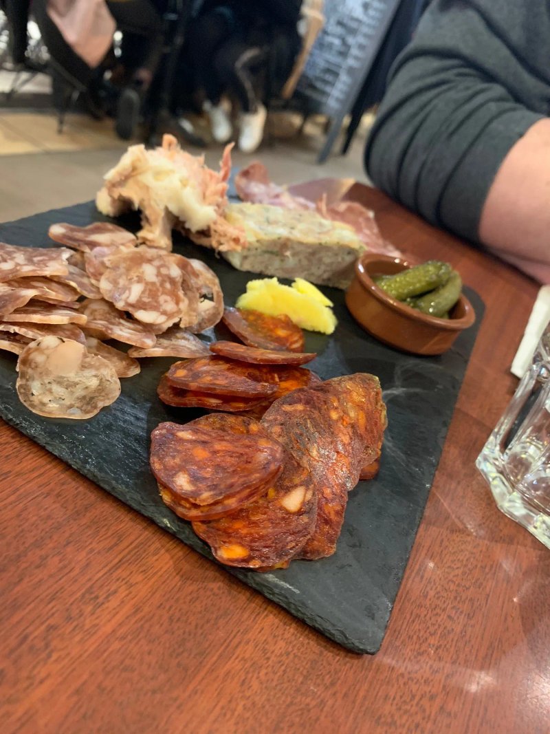 AOC Restaurant