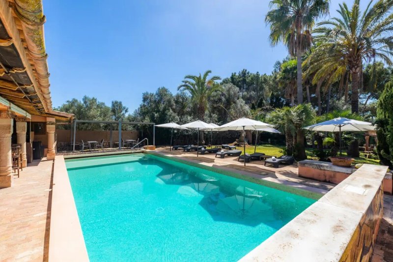 Es Revellar Art Resort