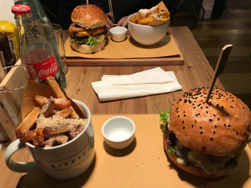 Rivetti Cafe