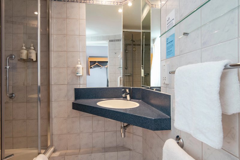 Holiday Inn Express Newport By IHG