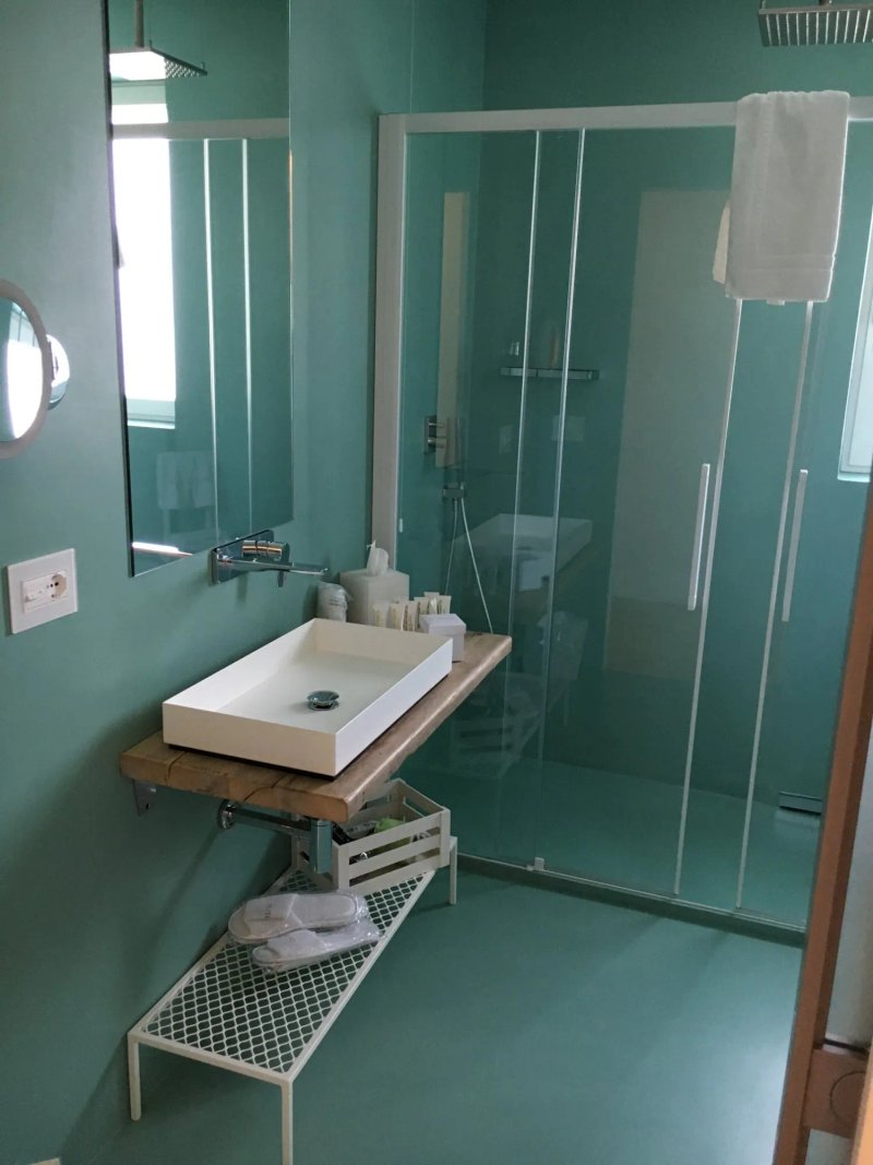 Suite 10