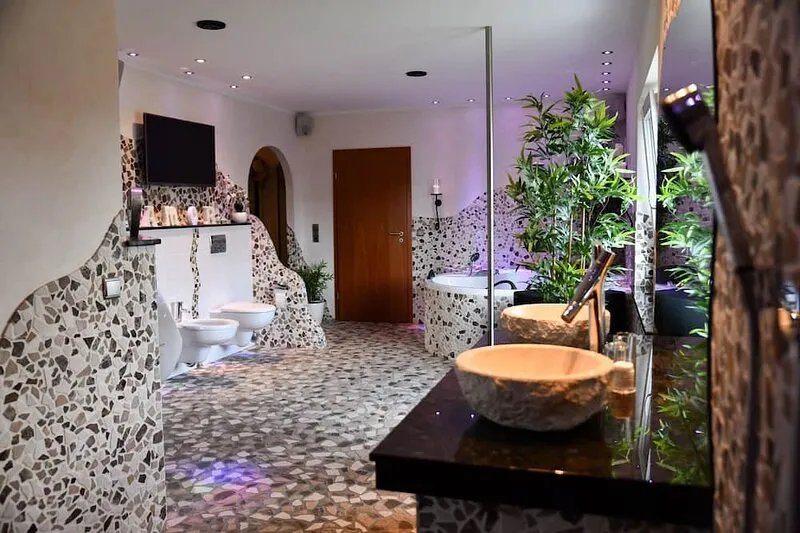 House Respirada NRW Wellness area, whirlpool, gym, sauna