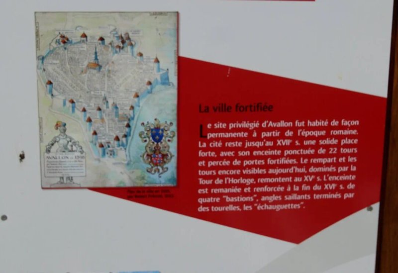 La Petite Porte Ou Porte Neuve