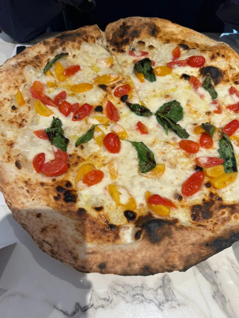 L' Antica Pizzeria Da Michele Torino