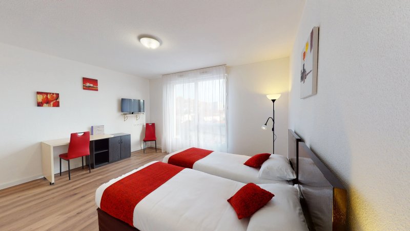 Alezan Hotel & Residence