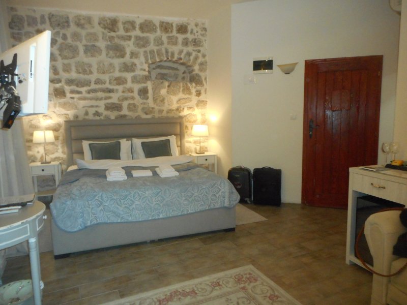 Antika Guesthouse