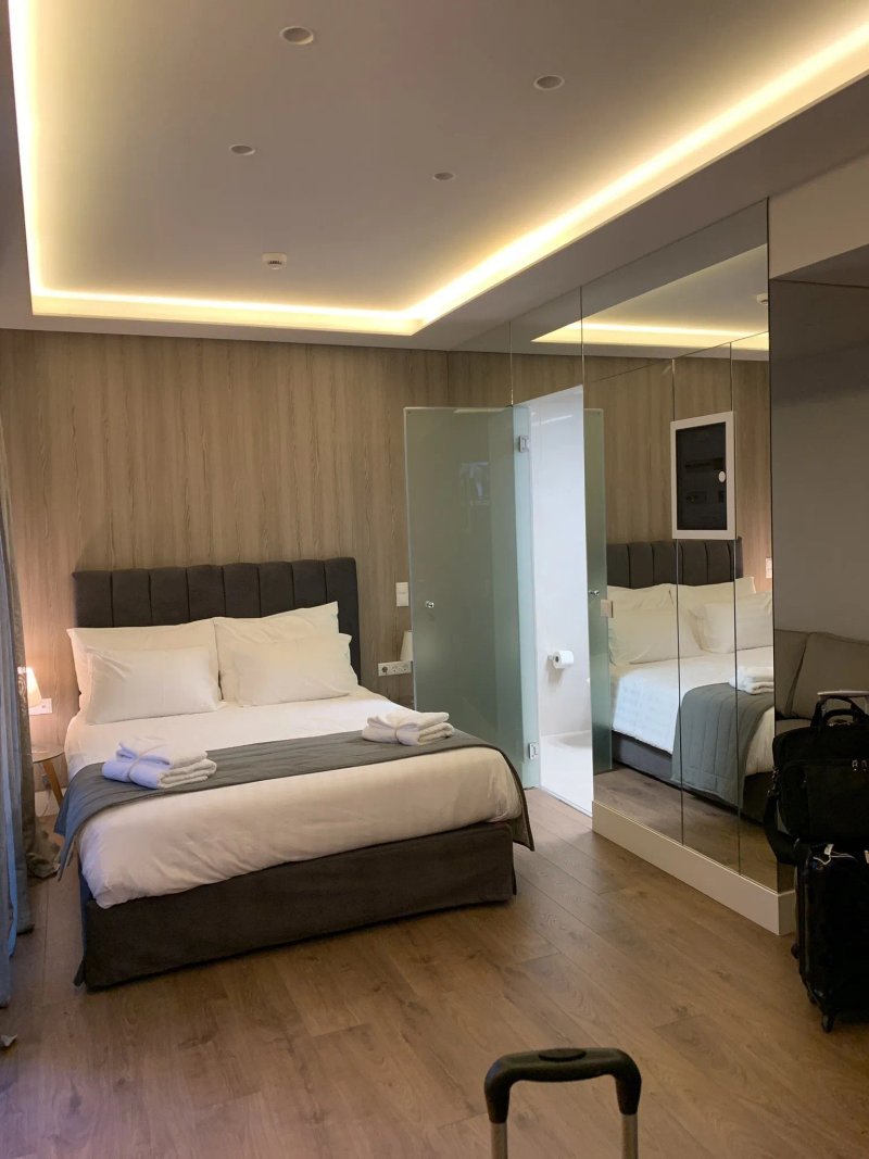 Athens Platinum Rooms and Suites