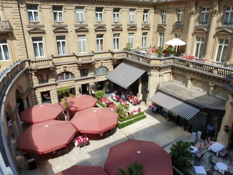 OSCAR's Brasserie Moderne