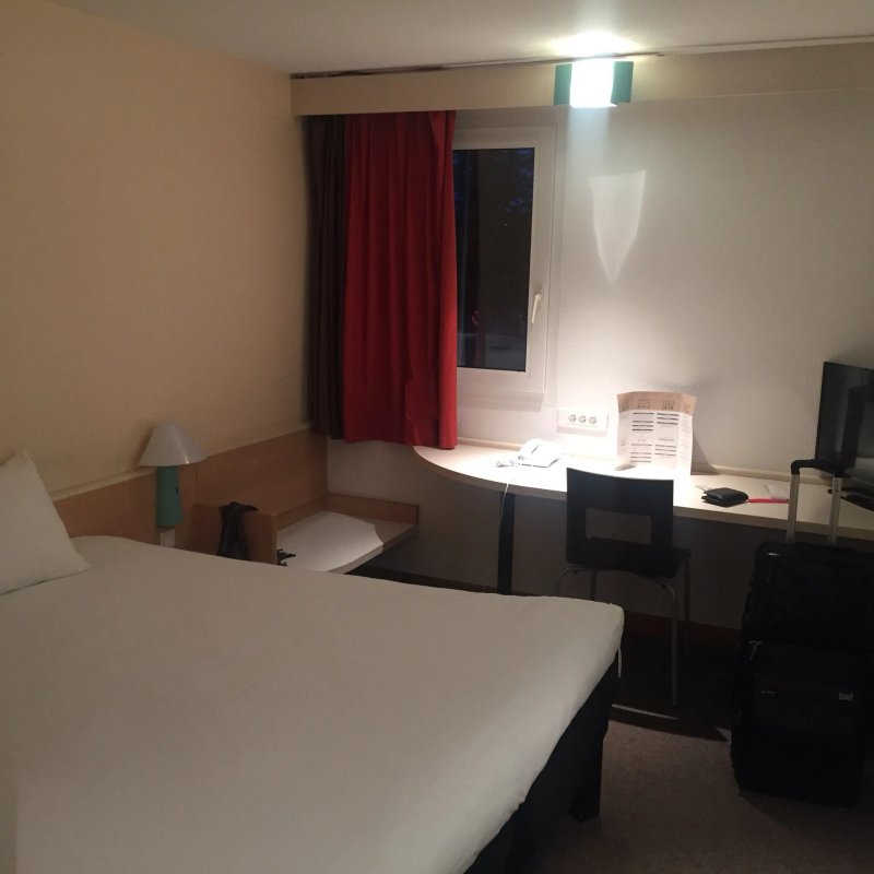 Ibis St Etienne Gare TGV