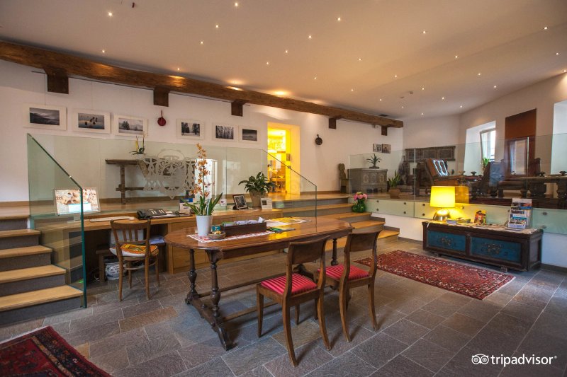 Hotel Romanda