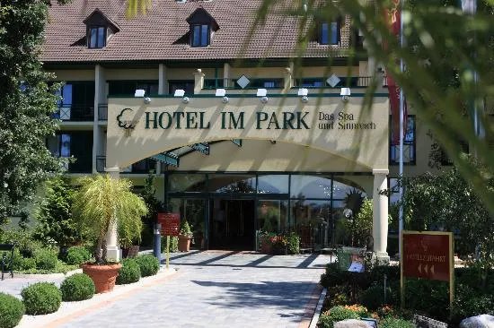Hotel im Park