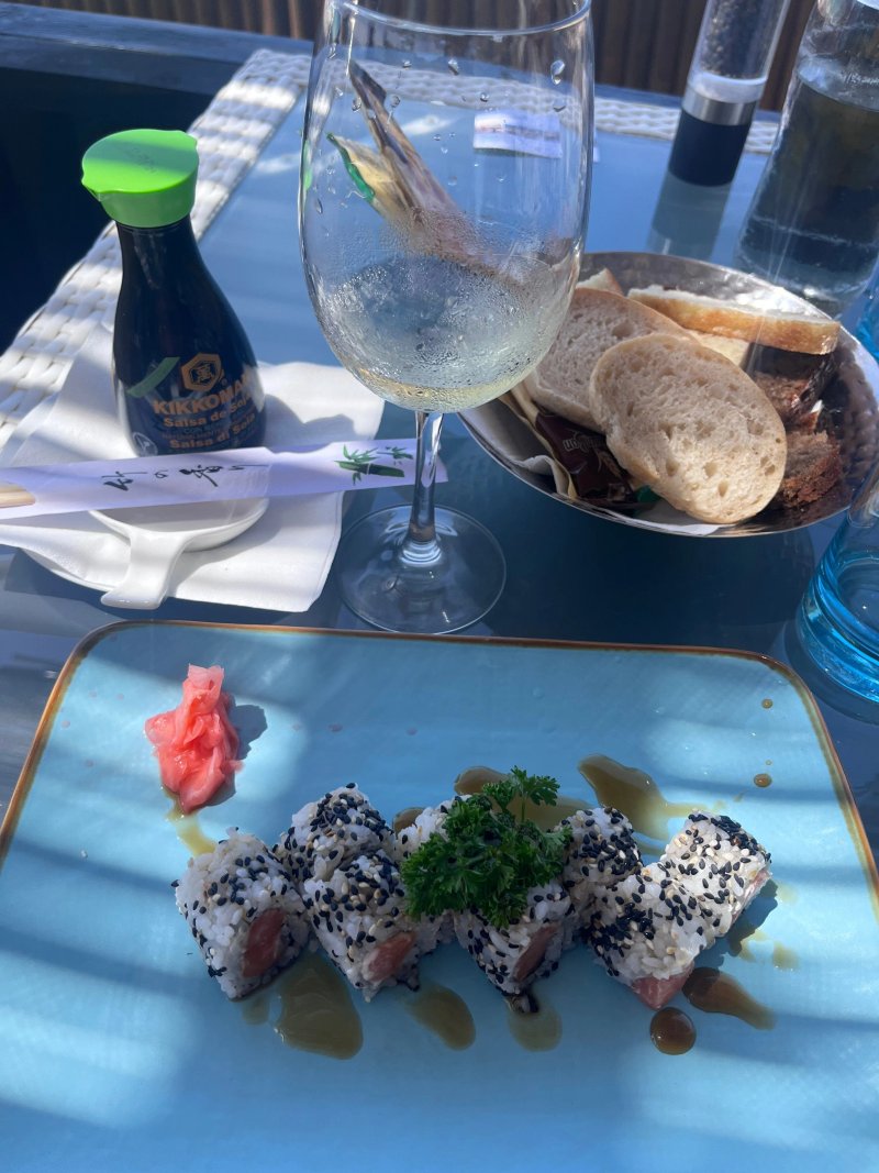 Martini Beach Restaurant & Lounge Bar