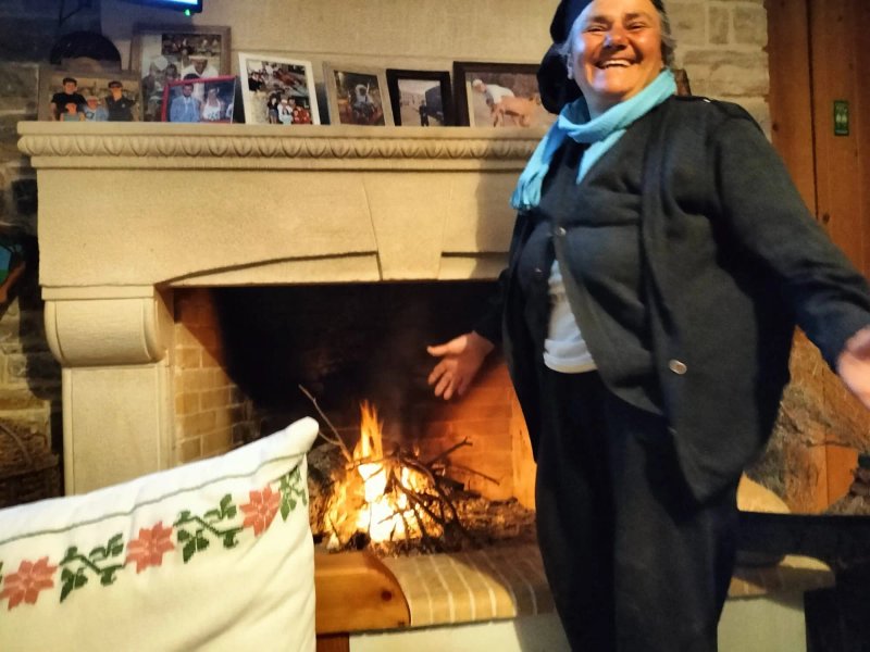 Minoan Fires (Parassies). Restaurant