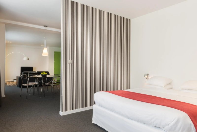 Suite Home Louise