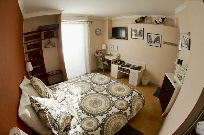 La Maison Cachee