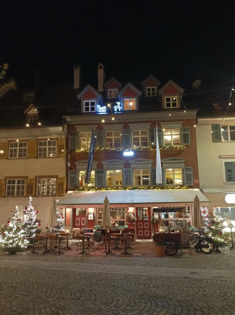 Petrus Cafe Brasserie