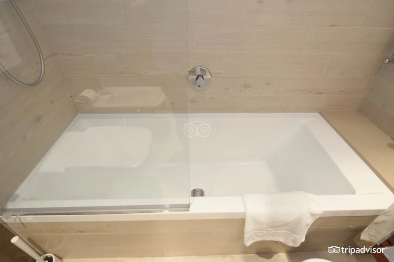 Hotel MR Les Rotes