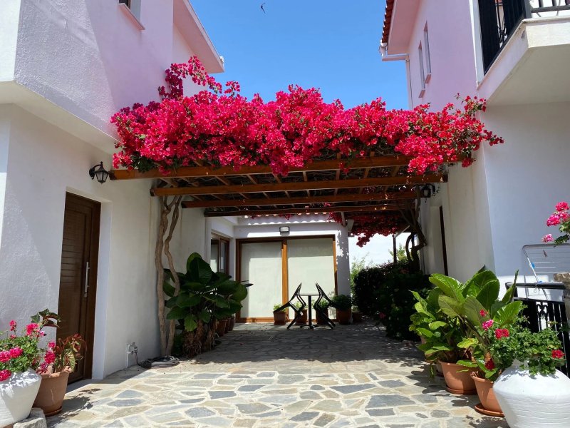 Topaz Rooms and Apartments
