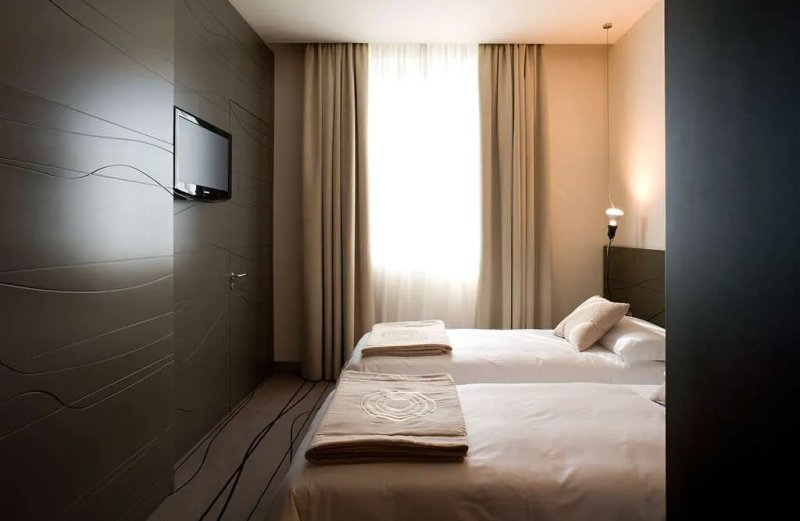Eos Hotel