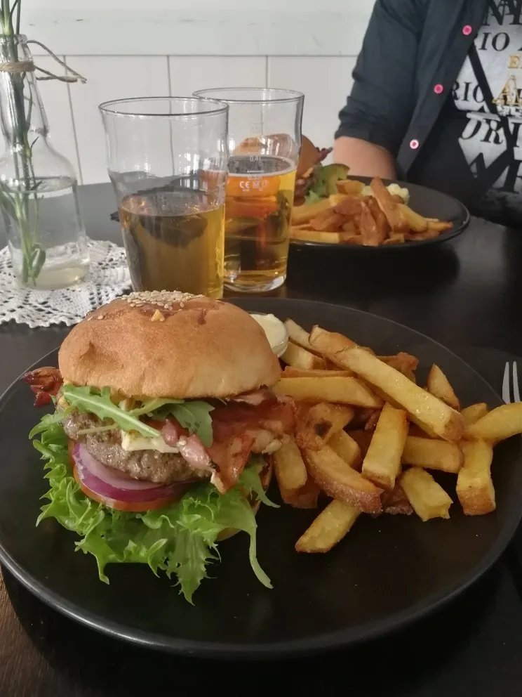 Cafe Rooster