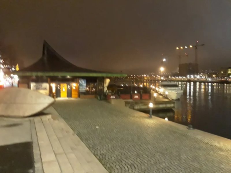 Restaurants & cafés