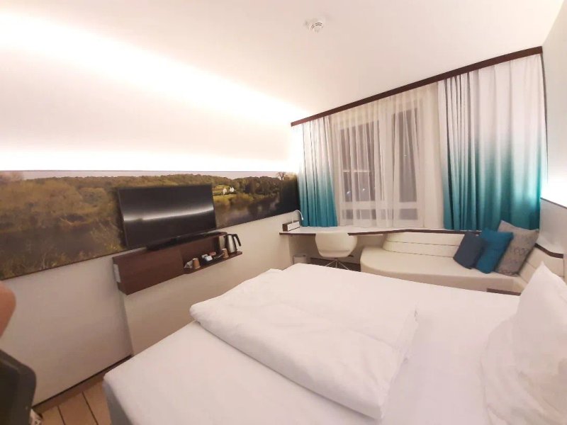 Hey Lou Hotel Frankfurt Airport