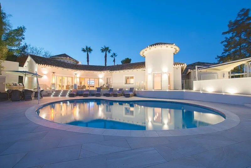 Stunning 6 bedroom villa with private pool. Fully wheelchair accessible.