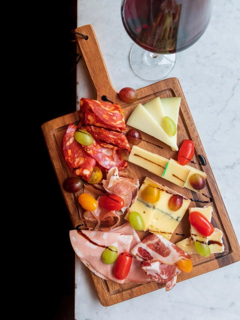 Cecilia's Wine House