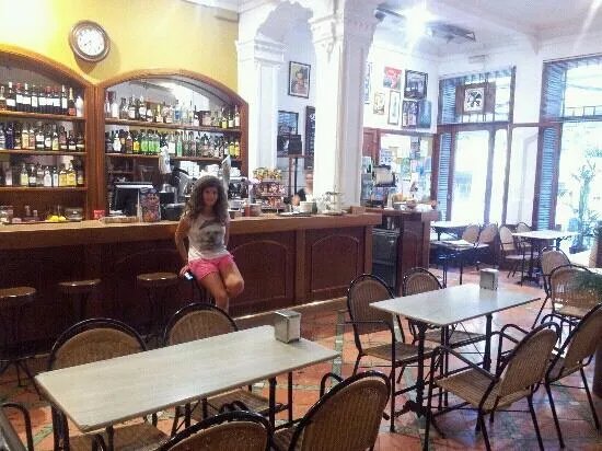 Cafe Colon