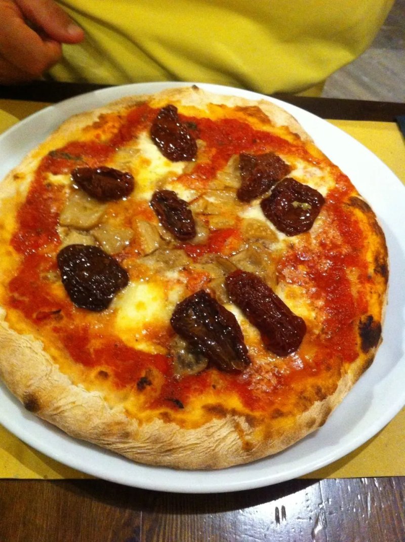 La Mosca Bianca Pizzeria Wine Bar