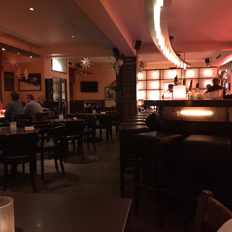 Linde Restaurant & Bar