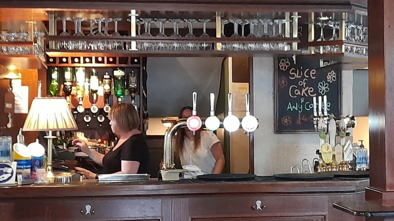 The Beehive Inn