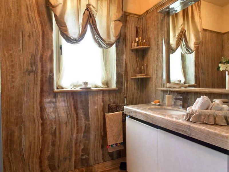 Villa Frola Bed & Breakfast