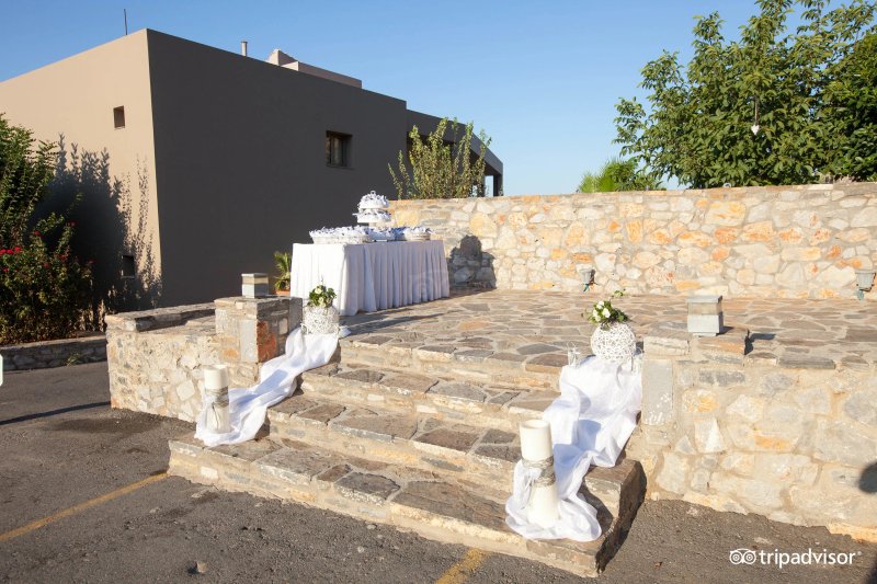 The Noverian Scenic Crete 5* Hilltop Villa Resort & Spa