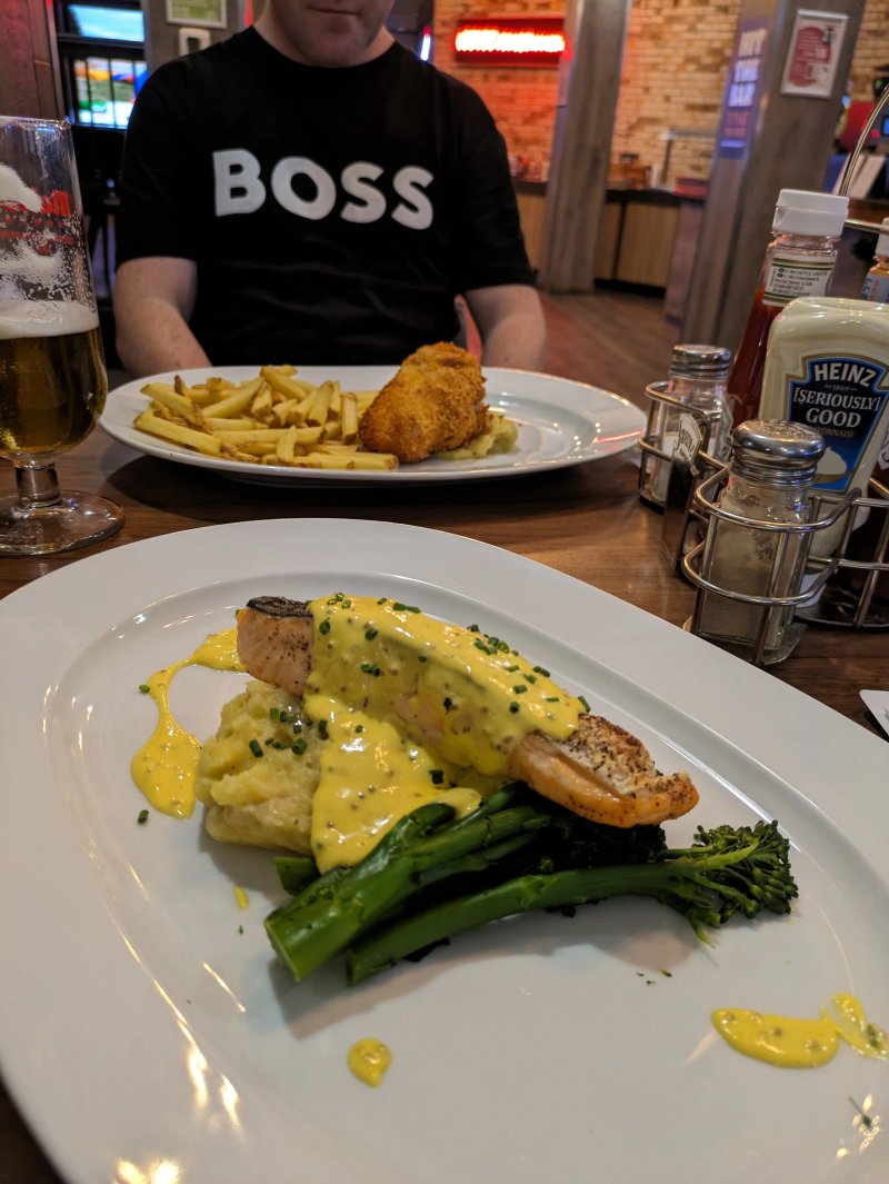 Village Hotel Pub & Grill