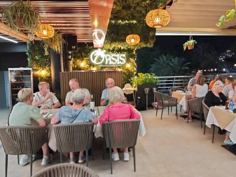 Oasis Restaurant And Cocktails