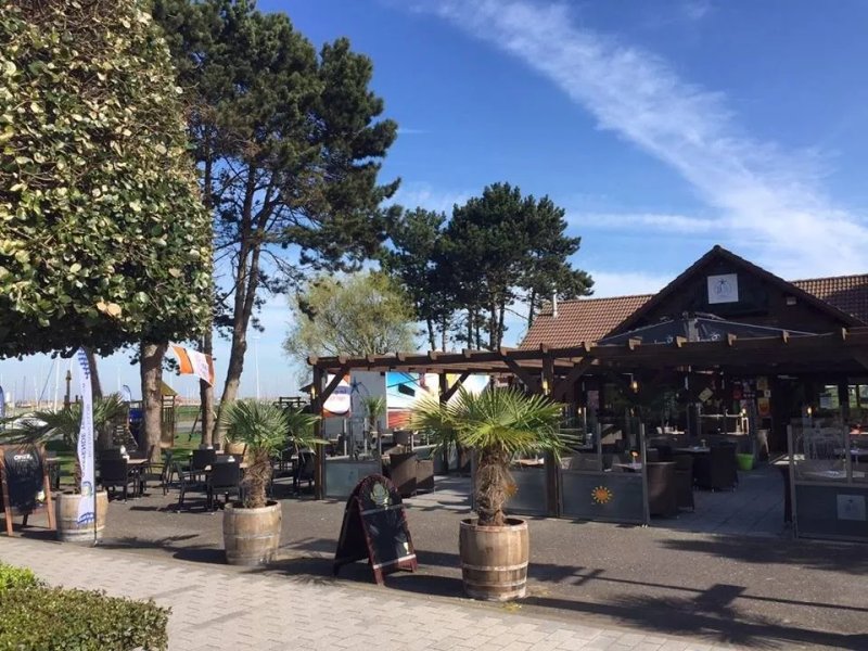 Seastar Sailor's Bar