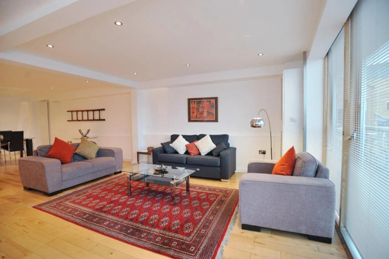 Chand Apartments