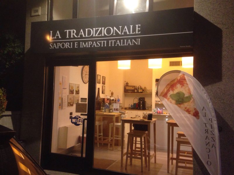 Pizzeria E Focacceria La Tradizionale