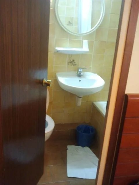 Hotel Toledano and Hostal R. Capitol