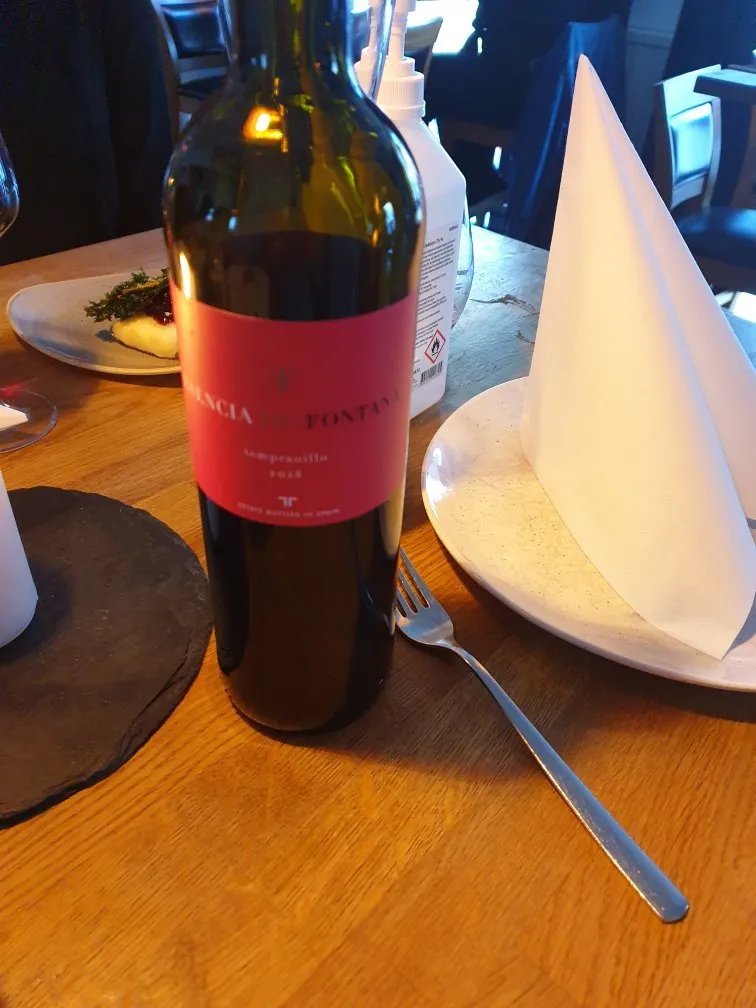 St. Michel Vin Och Tapas