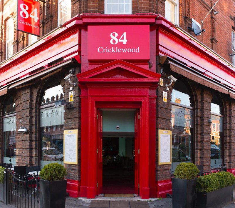 84 West Brasserie & Grill
