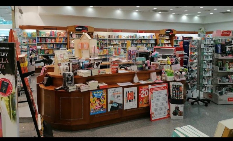 Libreria Giunti Cc.adamello