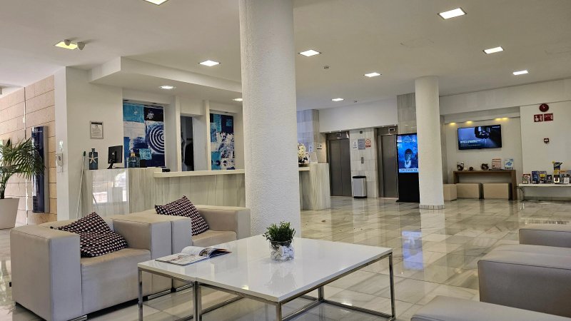 Globales Apartamentos Nova