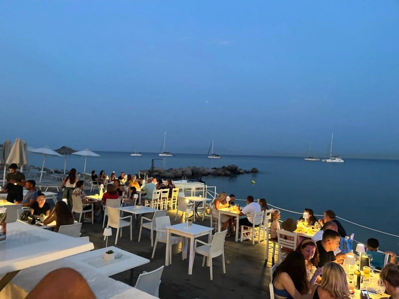 Sunbeam Beach Restaurant