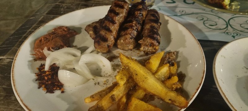 Kouros Cafe & Tavern
