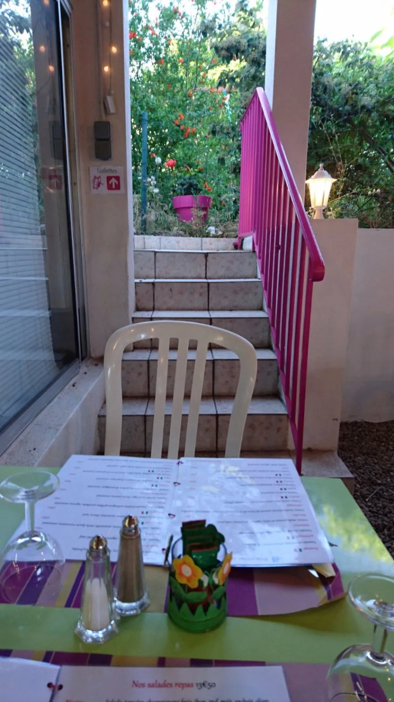 La Tonnelle